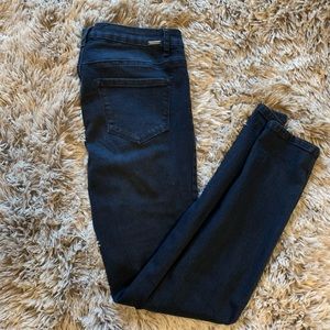 Tractr size 6 (28) high rise deep blue jeans